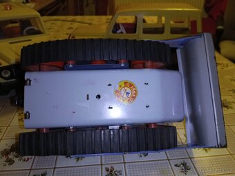 Staré hračky Mercedes piko a buldozer ites - 3