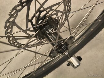 Zapletená kola 26" NOVATEC / MAVIC / Continental - 3