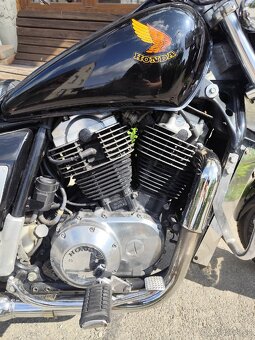 Honda Shadow VT1100c U.S.A. limited 1986 sc1 - 3