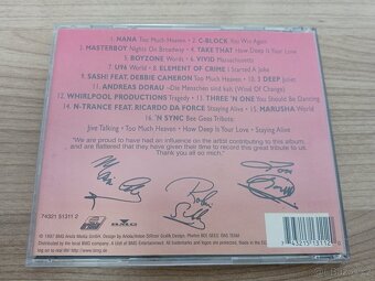 WE LOVE THE BEE GEES - 3