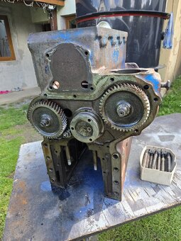 Blok motoru Zetor 6901 - 3