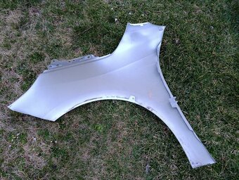 Opel Corsa F PP blatník. - 3