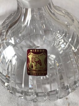 Karafa se skleničkami - 3