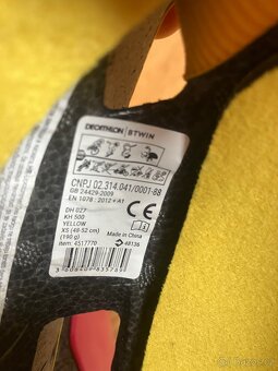 Dětská helma Btwin XS (48-52 cm) žlutá/černá - 3