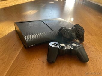 PS3 s dvěma ovladači + 2 hry - 3