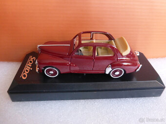 modely aut 1:43 9. - 3