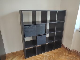 Knihovna Ikea - 3