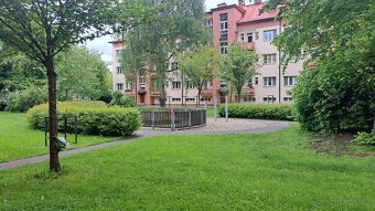 Prodej bytu 2+1 v centru Vsetína - 3