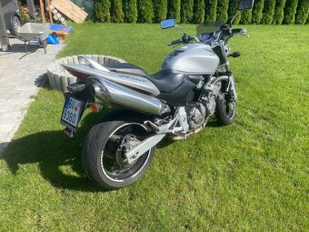 Honda CB600F Hornet - 3