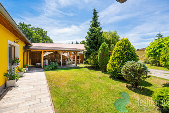 Prodej, rodinný dům 138 m2, pozemek 7758 m2, ostatní stavby - 3