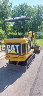 Prodám bagr CAT - 3