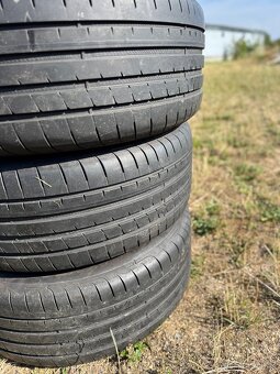 Letní pneu 235/50ZR18 97V GOODYEAR DOT 1422, 5mm - 3