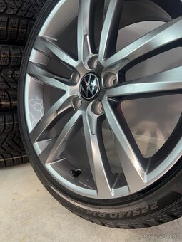 Salvador golf 6,7 225/40 r18 nejeté TOP - 3