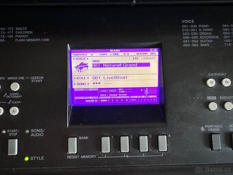 Stage piano s doprovody Yamaha - DGX 650 - 3