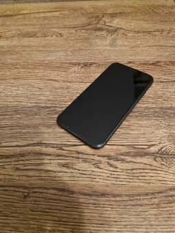 iPhone 11 64GB – perfektní stav - 3