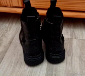 ZIMNÍ BOTY PRO SLĚČNU, TEPLÉ, VEL.33, PC 899KČ - 3