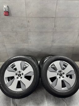 ORIGINÁLNÍ ZIMNÍ ALU SADA AUDI E-TRON R19 - 3
