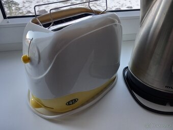 Rychlovarná konvice a topinkovač - 3