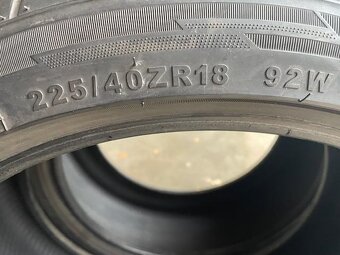 Pneu Tomket 225/40ZR18 W - 3