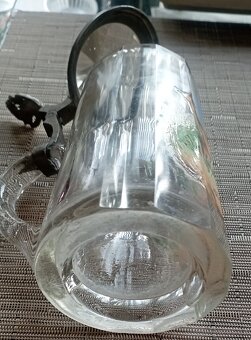 Starožitný skleněný korbel s mysliveckým motivem - 3