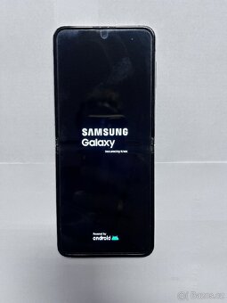 Samsung Galaxy Z Flip 5 - 3