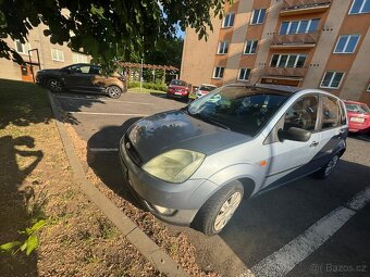 Ford Fiesta 2005 benzín - 3