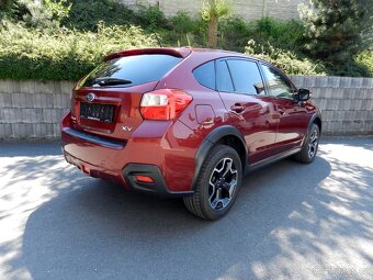 Subaru XV 2.0i 110 kW 1.MAJITEL SERVISKA NOVÁ STK r.v. 2013 - 3