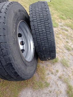 295/80 r22,5 sada - 3