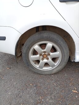 Škoda Fabia kombi - díly - 3