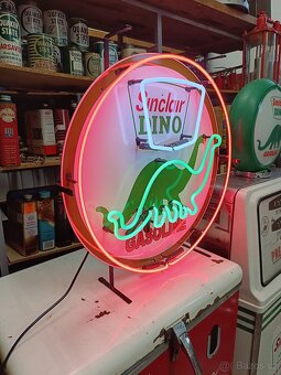 Velký neon Sinclair DINO, dekorace, USA - 3