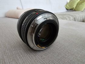 Objektiv Canon EF 50 mm f/1.4 USM - 3
