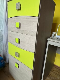 Nábytek do dětského pokoje s psacím stolem - 3