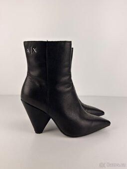 Armani Exchange dámské kožené kozačky černé 38 - 3
