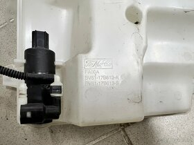 Nádobka ostřikovačů Subaru Impreza 01-07 - 3