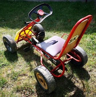 Predám Autíčko s pedálmi - 3