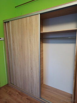 šatní skříň - 3