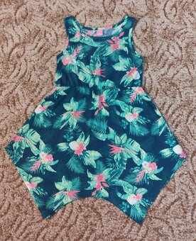 Dívčí šaty a sukně vel. 110-140 - 3