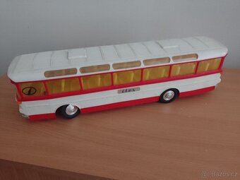 RETRO AUTOBUS - 3
