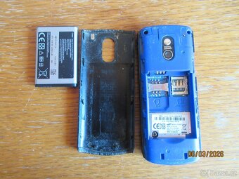 Mobilní telefon  SAMSUNG - 3