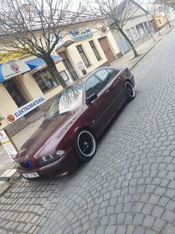 Bmw e39 523I - 3