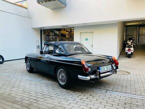 MG MGB Roadster 1.8i 72kw/1972 Krásný stav/ Veterán - 3