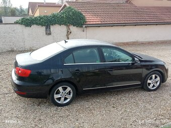 Volkswagen JETTA 1,2 TSI ( 77 kW ), najeto 27.000 km - 3
