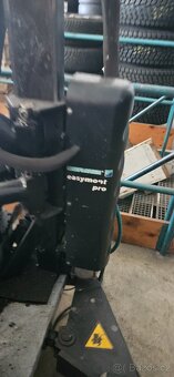 Prodám SET pro OSOBNÍ,i NÁKLADNÍ PNEUSERVIS. - 3