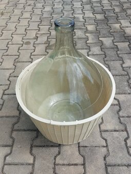 Demižony 54 l s košem IT - 3