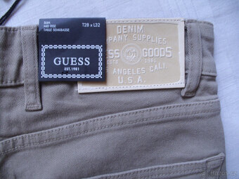 NOVÉ rifle zn. GUESS - vel. S - 3