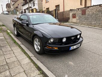 Ford Mustang V8,4,6 - 3