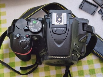 Nikon D5500 tělo 2x baterie - 3