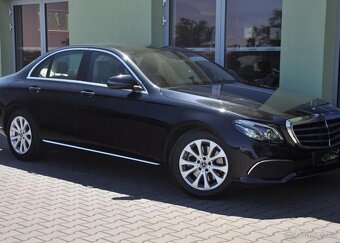Mercedes-Benz Třídy E 220d 4MATIC - 3
