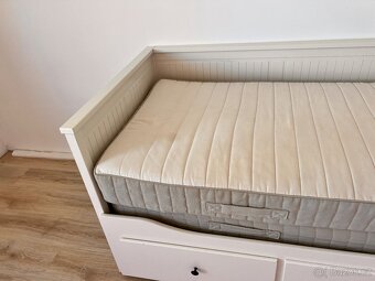 Hemnes postel Ikea - 3