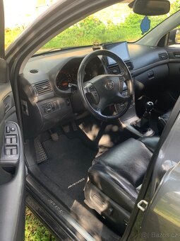Toyota Avensis T25 D-4d 110 kw - 3